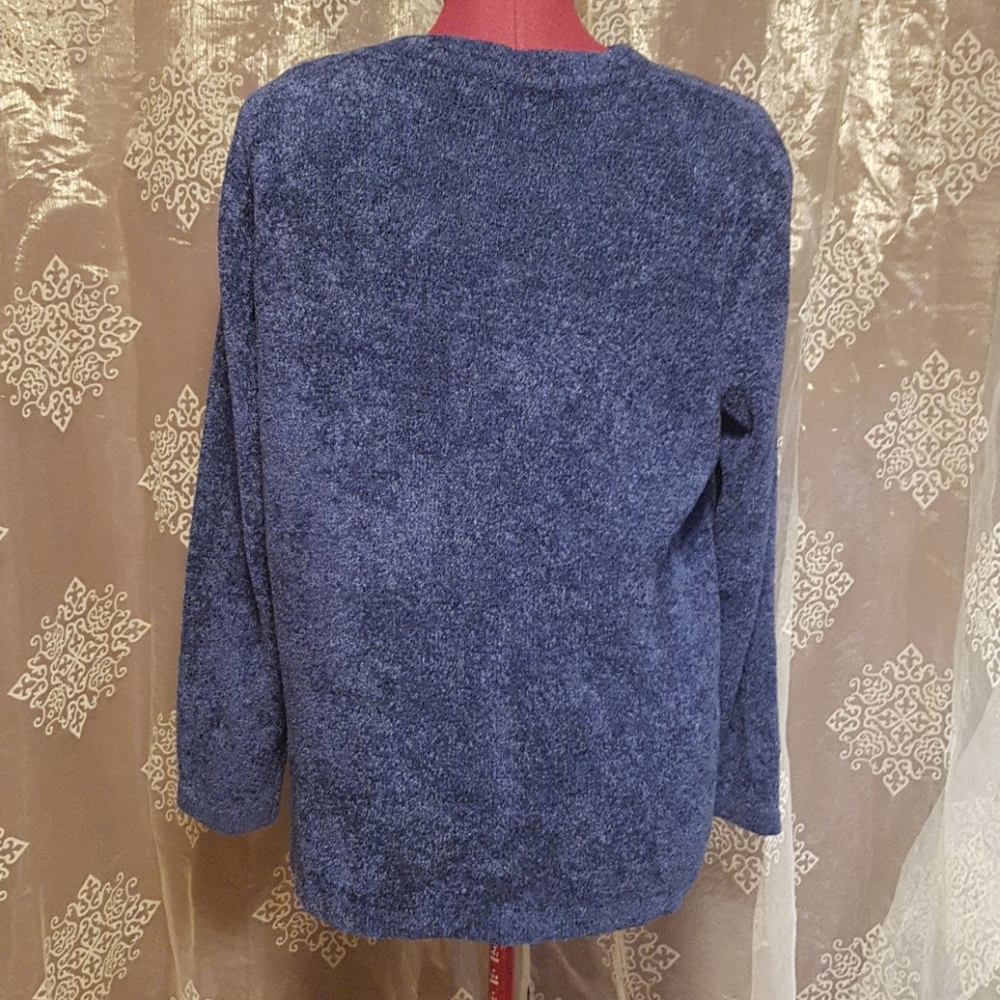 Sweatshirt - Picture 2 of 4